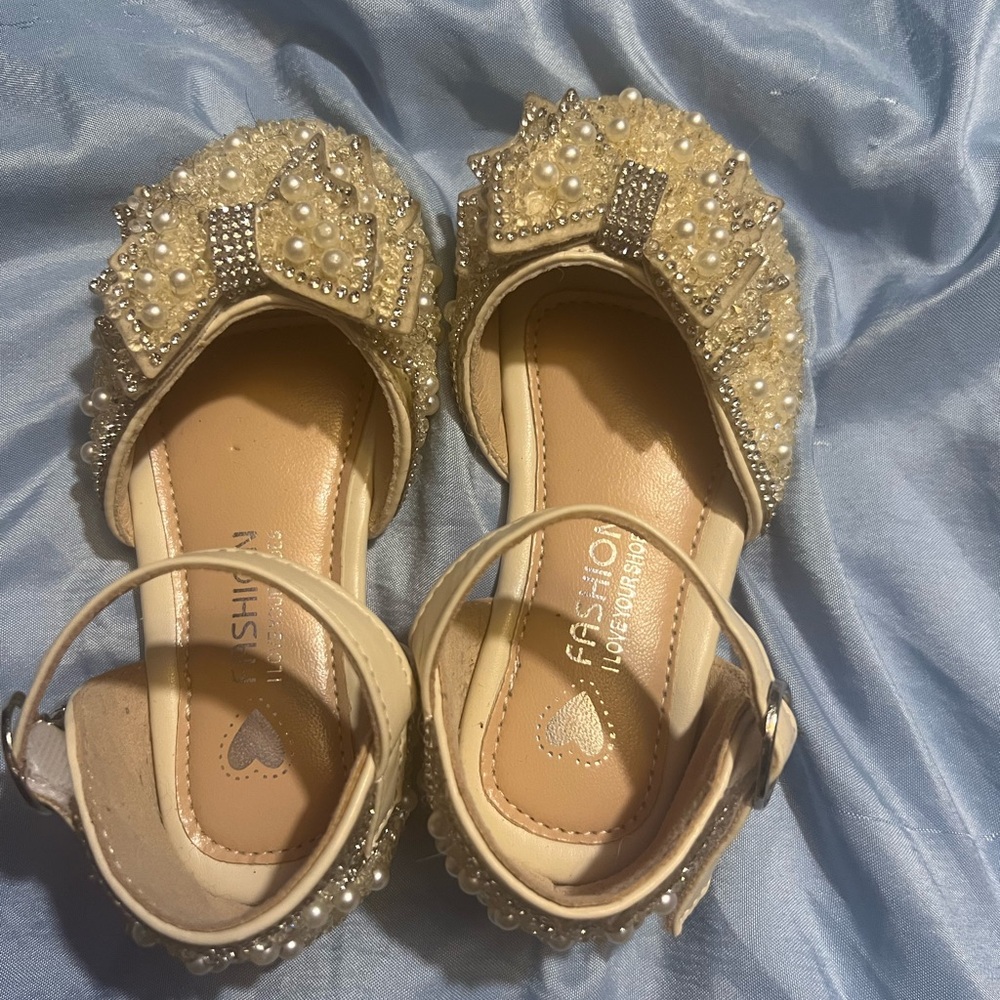 Kids Cream Pearl Embellished Shoes